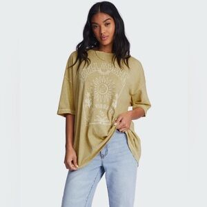 Billabong Good Vibes Oversized Graphic Boyfriend T-Shirt